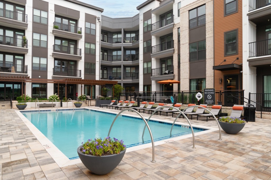 A photo of the pool deck at District Eastside.