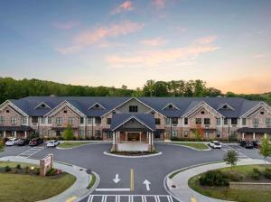 A photo of Brickmont West Cobb, a 131-unit senior housing community located in Marietta, Georgia.