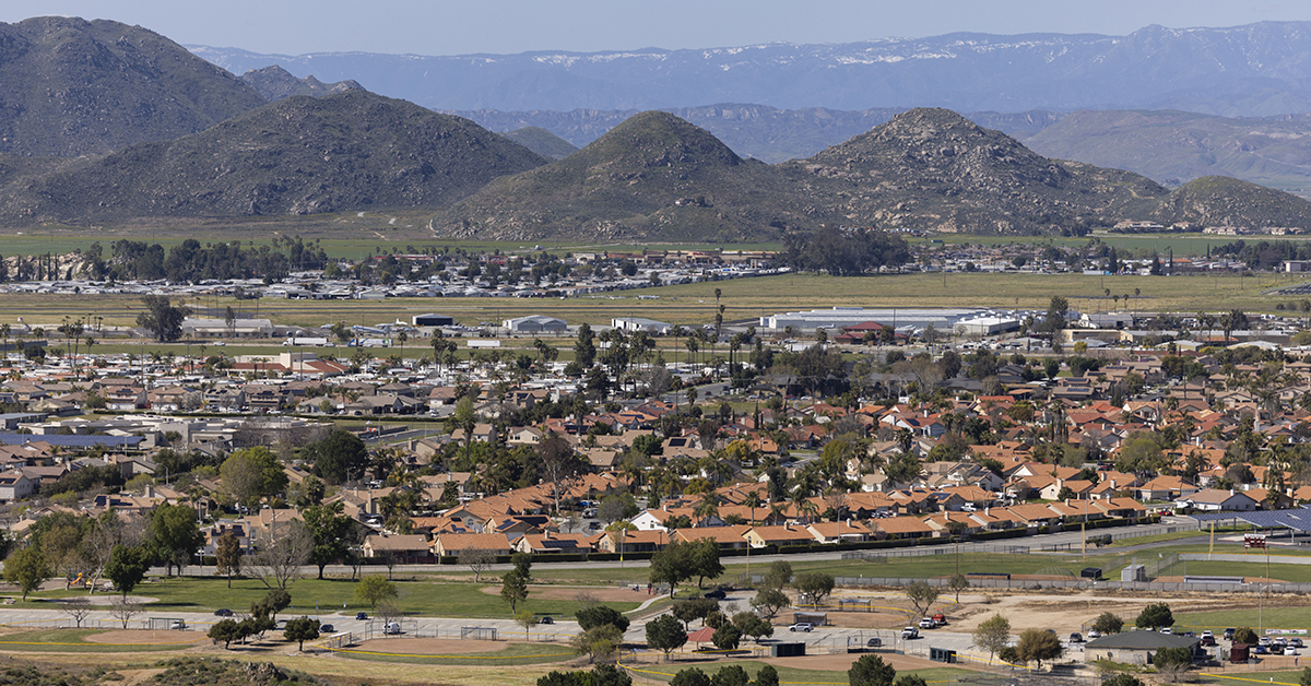 Hemet, California, USA - April 6, 2024: Sweltering afternoon sun bakes the Egan neighborhood.