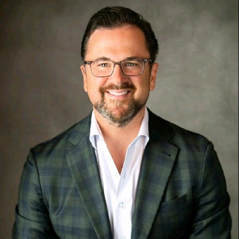 Headshot of Ivan Barratt