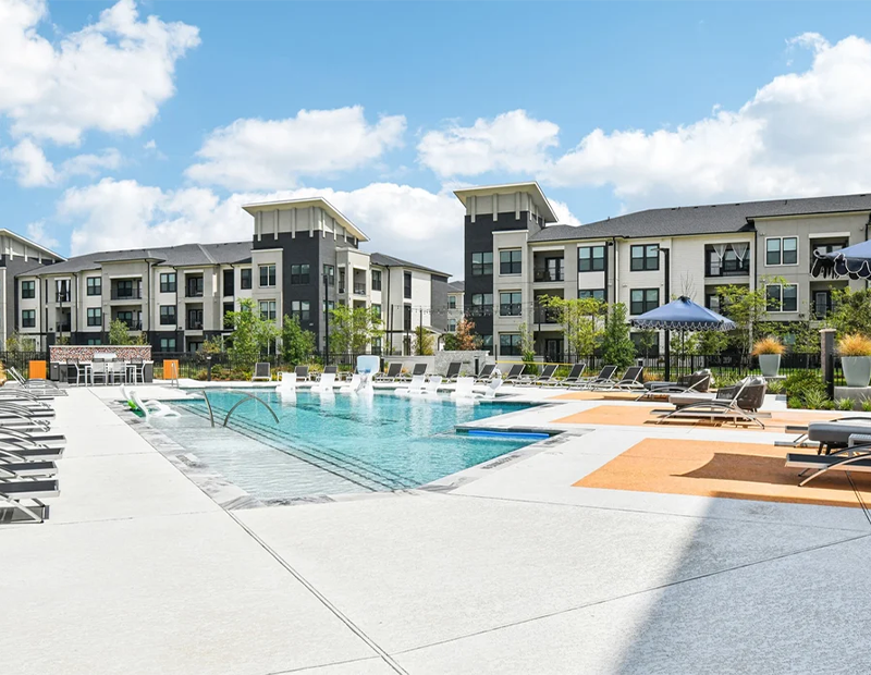 Pool deck at The Vic at Jordan Ranch