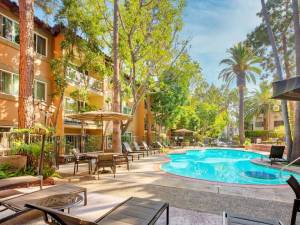 Exterior shot featuring the amenity package of Casa Granada, a multifamily property in Los Angeles.