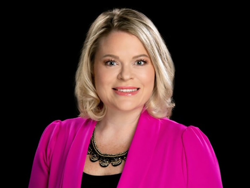headshot of Ellie Norton