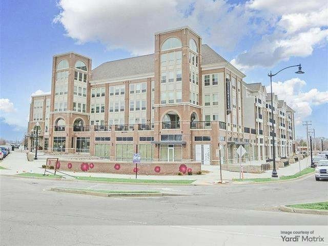 Exterior shot of The Signature Carmel, a community in Indianapolis.